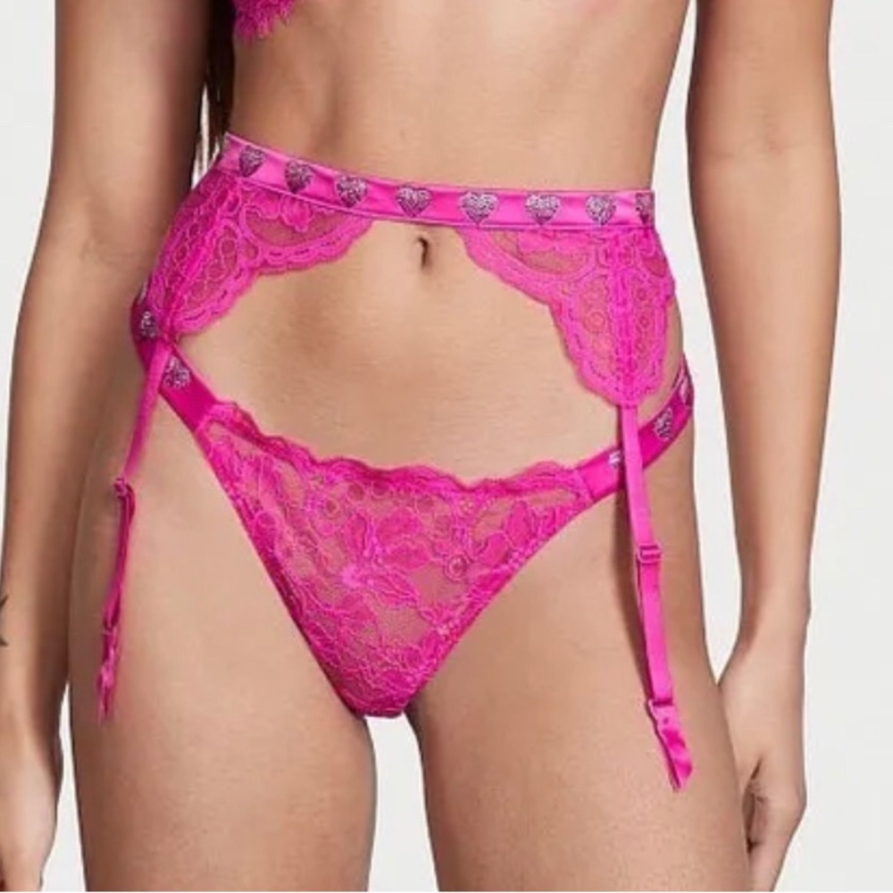New Victoria’s Secret Very Sexy Garter Belt & Panty Hearts Rhinestone Bling NWT